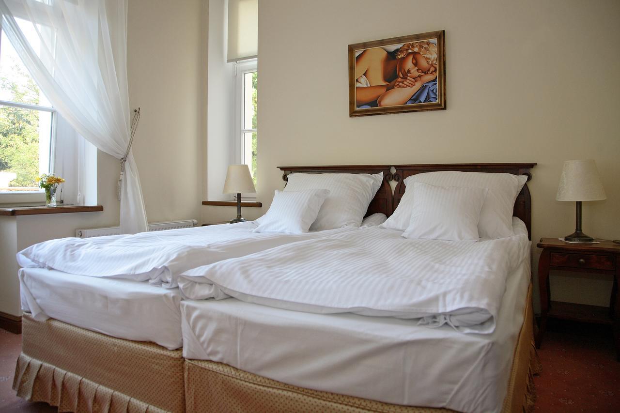 Bed and Breakfast Dwór Bieland Elbląg Exterior foto